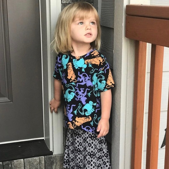 KIDS MATCHING SET! LuLaRoe Disney Gracie Tops 6 - Picture 3 of 7